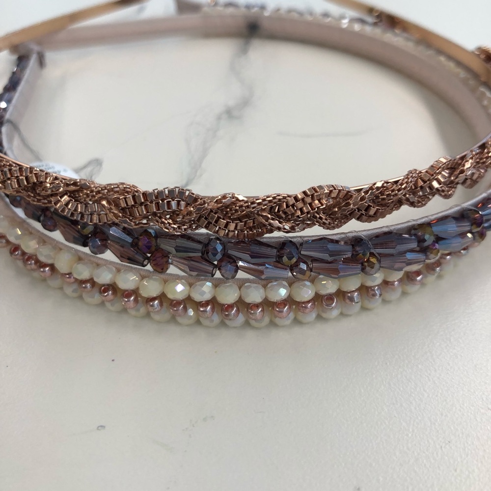 LOFT headband with ringtones pearls